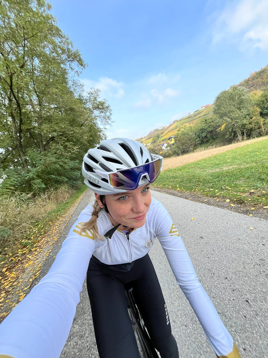 Meet Simona Hozjan - From Injury Recovery to Cycling Passion